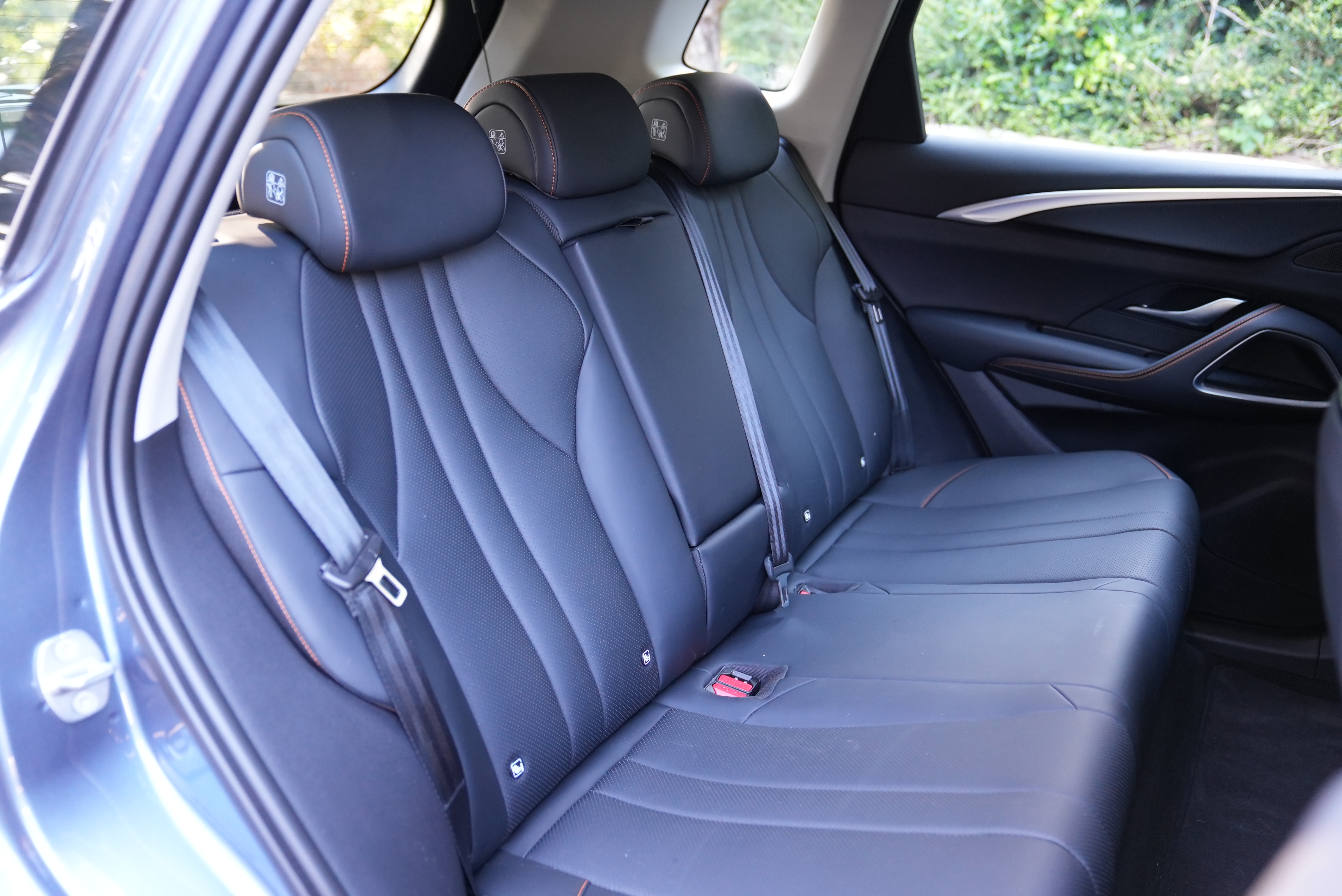 BYD SEALION 5 ESTATE 1.5 DM-i Design 5dr Auto